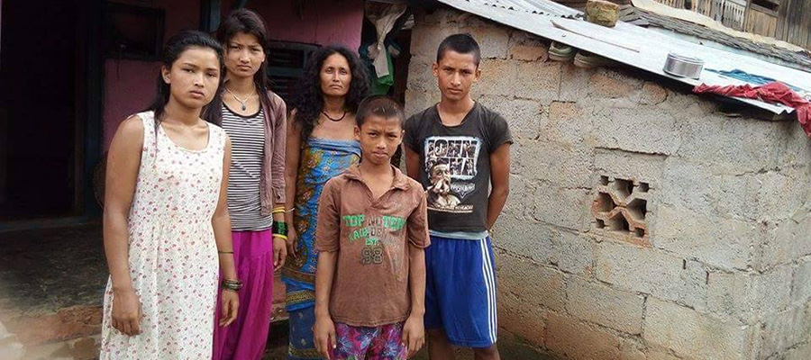 Tara Namaste unterstützt Familie Sansani Gaire